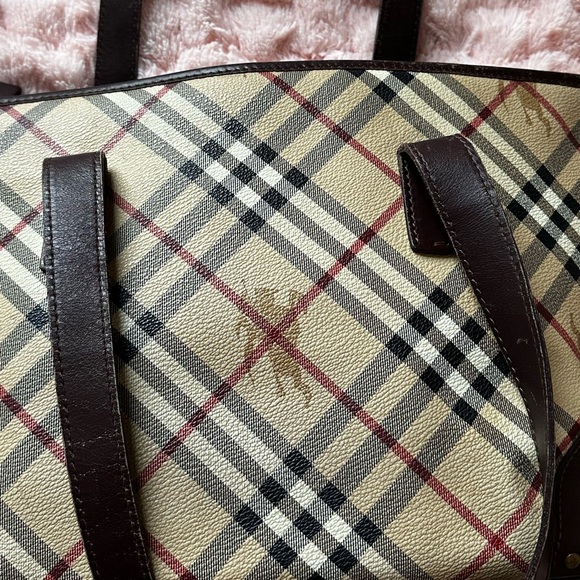 Burberry tote w zipper - Picture 8 of 8
